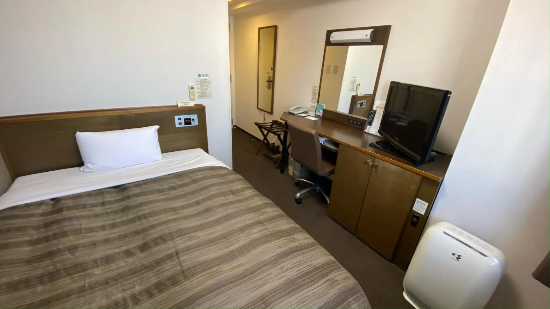Hotel Route-Inn Nagoya Imaike Ekimae